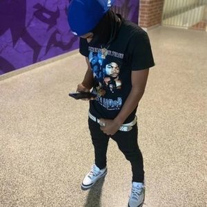 Meet your Posher, Kamari